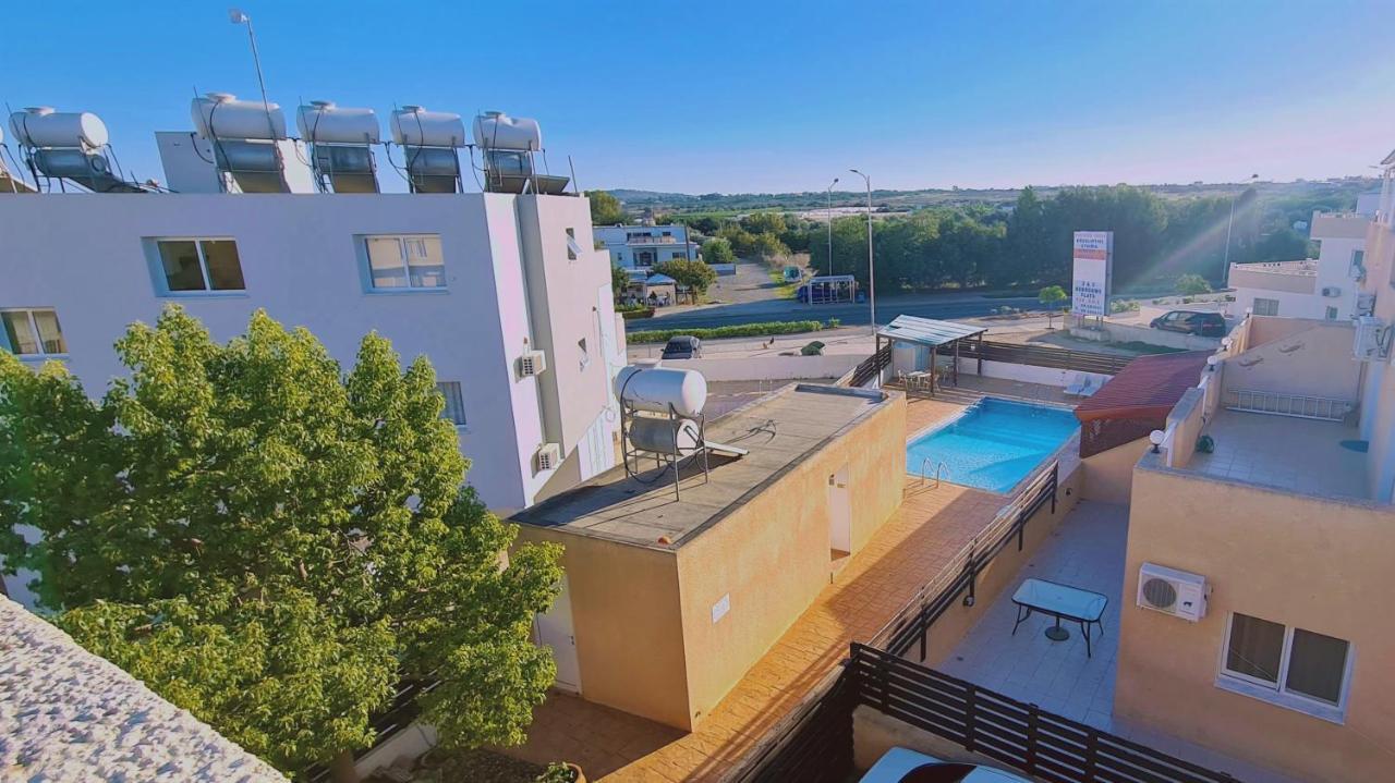Stay Sunshine Apartment Paralimni Bagian luar foto