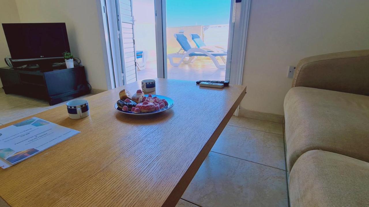 Stay Sunshine Apartment Paralimni Bagian luar foto